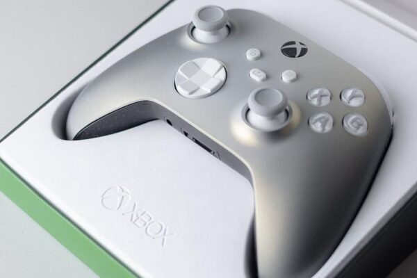 PlayStation 5 vs Xbox Series X: Which Console Dominates USA Amazon Reviews? (2024 Battle) - Product Review