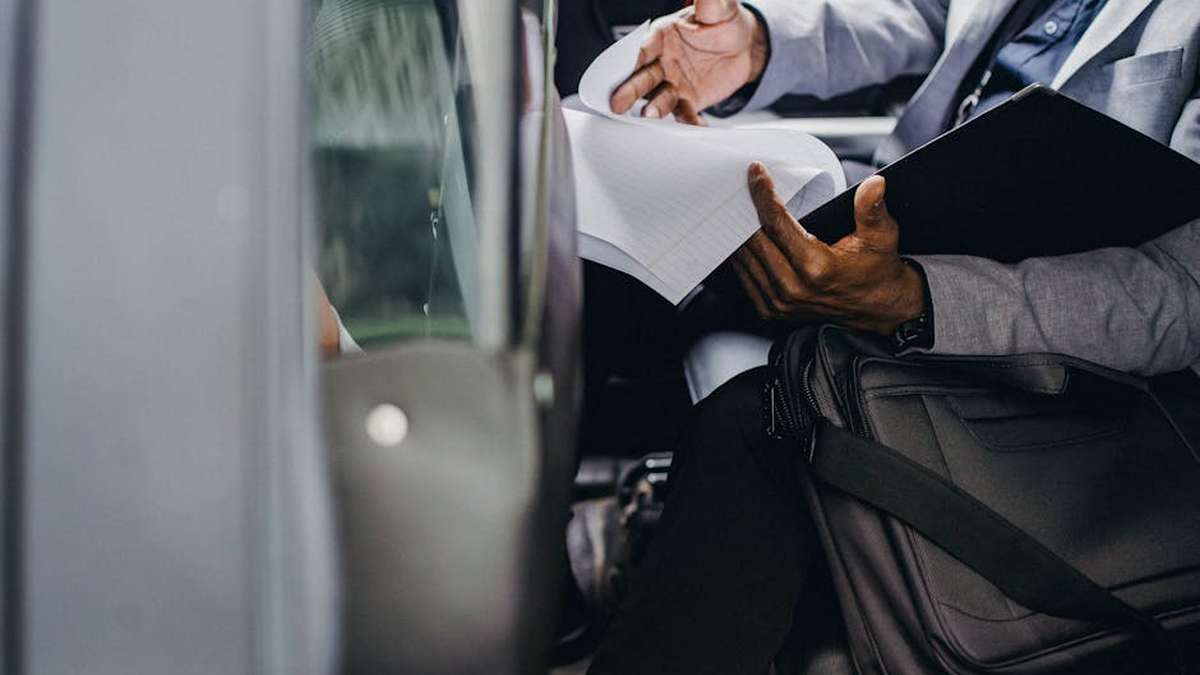 PureDrive Smart Car Air Purifier Review: Can It Really Conquer Spring Allergies for US Commuters? - Product Review