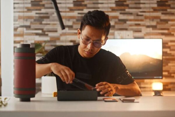 QuantumView 4K Creator Monitor Review: Is Its Ultra-Accurate Color Worth The Pro Price Tag? - Product Review