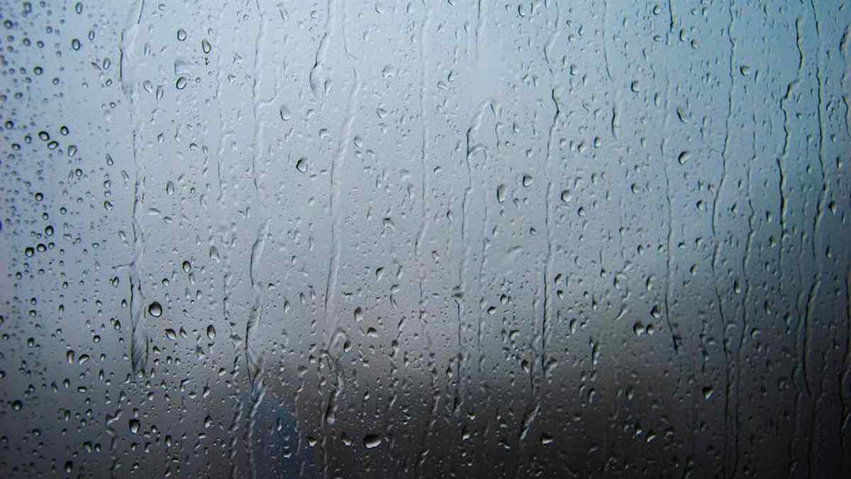 Rain-X Original vs. Aquapel Glass Treatment: The Best Hydrophobic Coating for US Wet Weather Driving? - Product Review