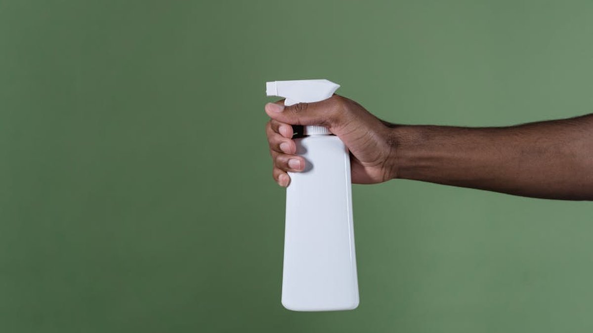 Refillable Cleaning Sprays vs. Concentrated Cleaning Tablets: The Smart Eco-Friendly Choice for American Homes - Product Review