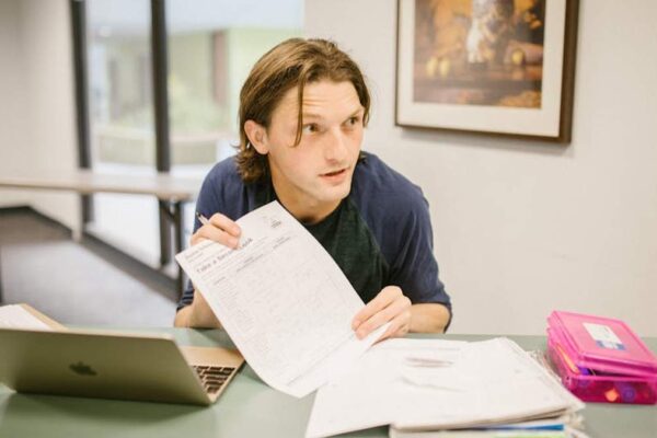 Reviewing the "SpeedRead AI App": Is It the Back-to-College Productivity Game Changer for American Students? - Product Review