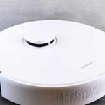 Robot Pet Hair Vacuum vs. Cordless Stick Pet Cleaner: Which Dominates USA Daily De-Shedding? - Product Review