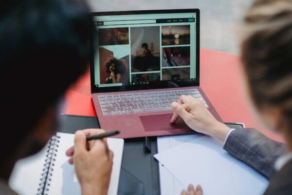 Rocketbook Core Smart Notebook Review: The Reusable Pen-and-Paper Experience for Digital Natives in the USA - Product Review