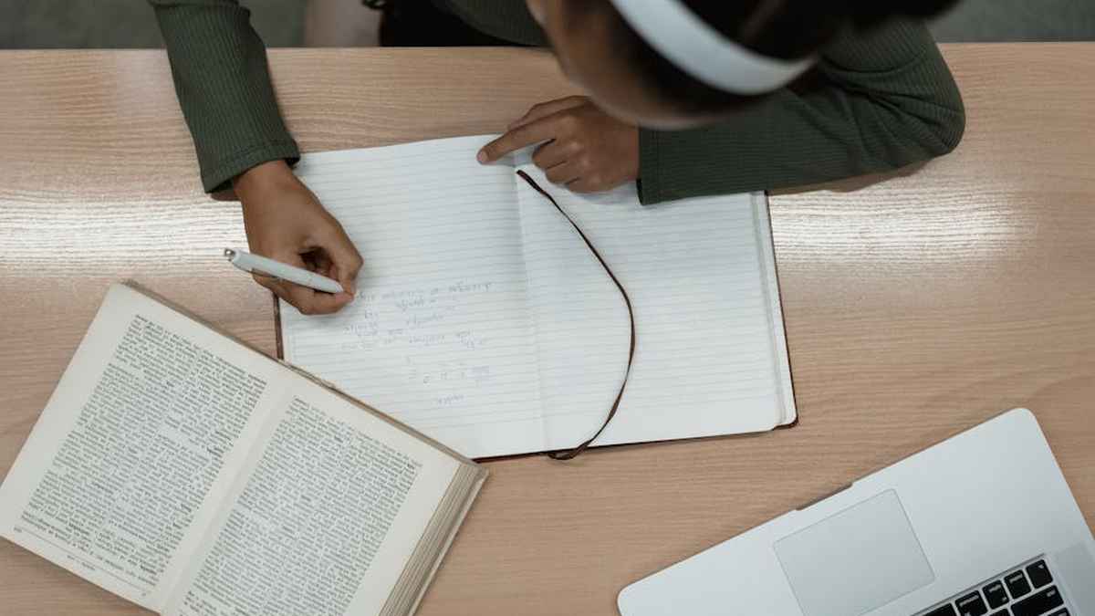 Rocketbook Core (USA) Review: Is This Reusable Smart Notebook the Ultimate Daily Study Tool for Students? - Product Review