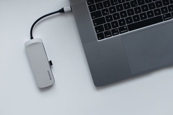 Satechi USB-C Clamp Hub Review (USA): The Ultimate Desk Organizer for MacBook Productivity - Product Review