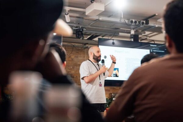 Skillshare vs. MasterClass: The Premier Creative Learning Subscription for USA Artists & Innovators - Product Review