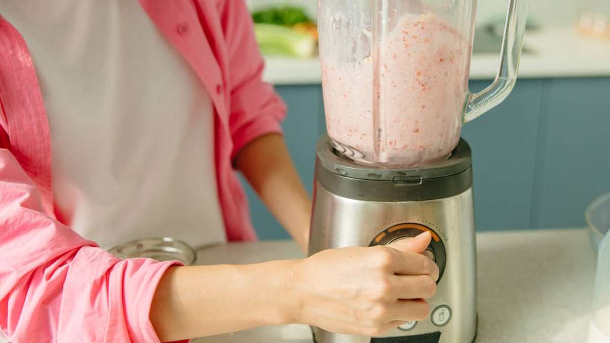 SonicBlend Ultra-Quiet Personal Blender USA Review: Finally, Morning Smoothies Without The Roar? - Product Review
