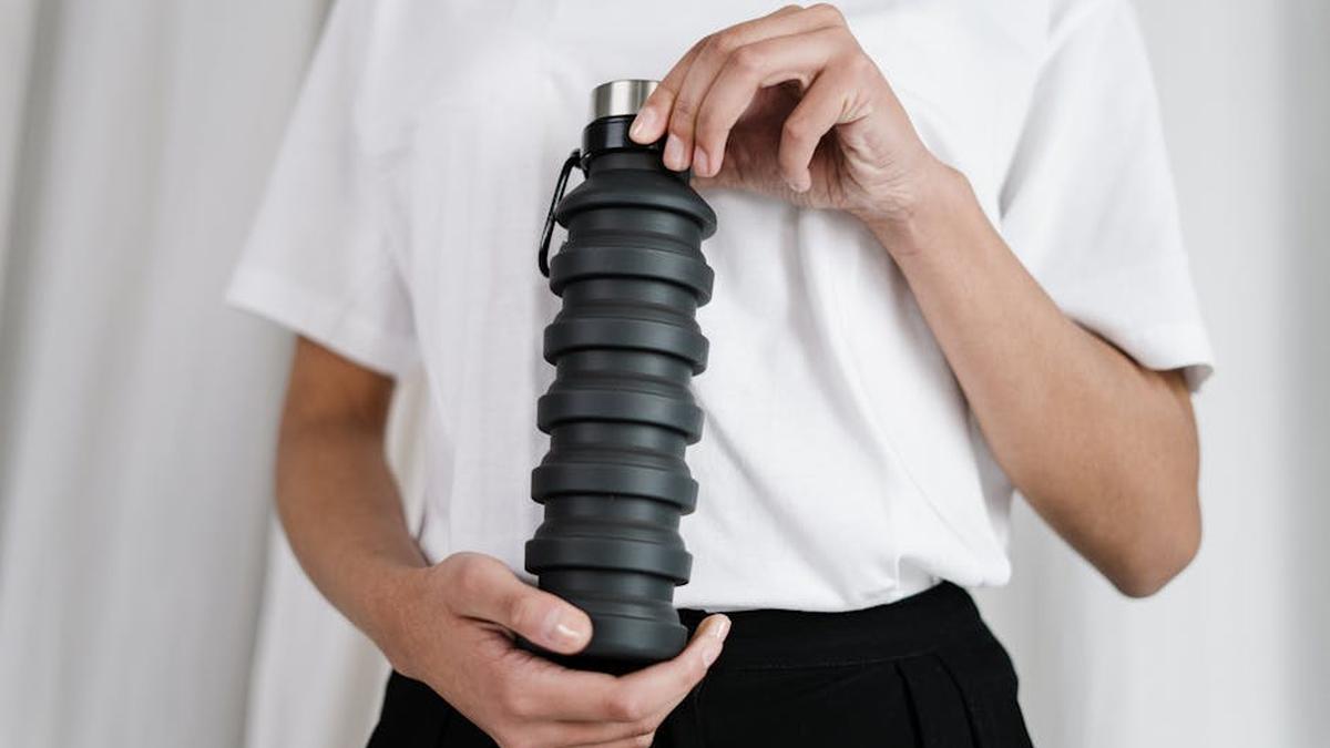 Stanley Quencher H2.0 vs. Simple Modern Tumbler: The Viral Hydration Accessory Showdown on Amazon - Product Review