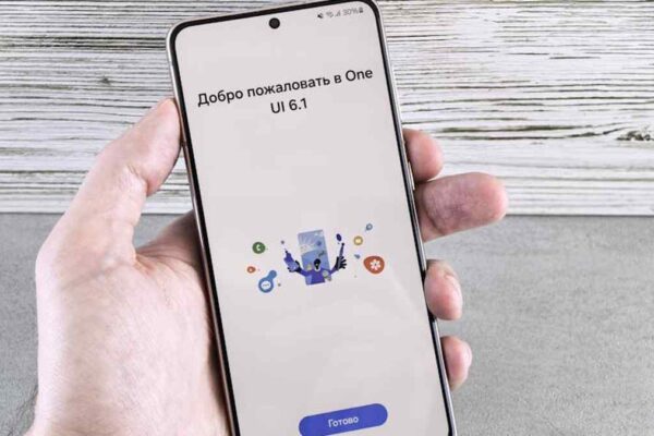 TAG Heuer Connected Calibre E4 vs. Samsung Galaxy Watch 6 Classic: Which Smartwatch Offers Superior Daily Versatility for USA Android Users? - Product Review