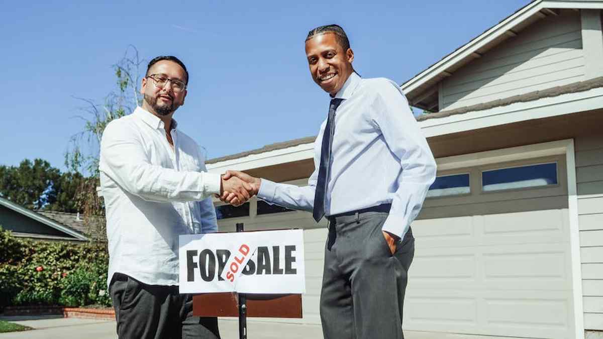 The 10 Most Sold Gifts for Men Who Have Everything in USA (2026) - Product Review