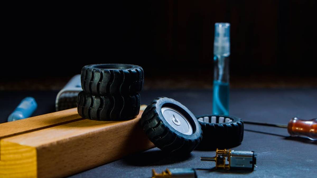 The 'Kinetic Constructs' STEM Kit: Our Honest Take on This Top-Rated Engineering Toy - Product Review