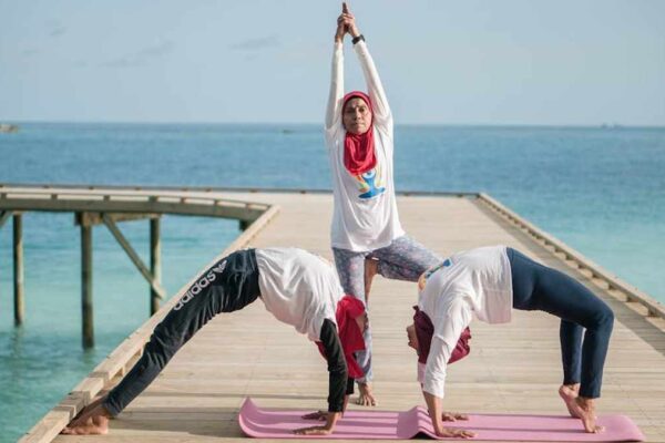 The Lululemon Align Leggings Review: Are They *Still* the #1 Selling Yoga Pants for US Women? - Product Review