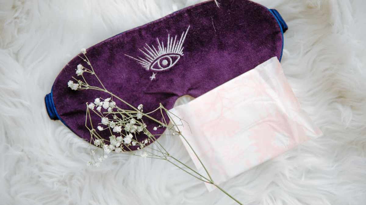 Therm-a-Rest NeoAir XLite NXT Review: Is This the Ultimate Lightweight Sleeping Pad for Thru-Hikers in the Rockies? - Product Review