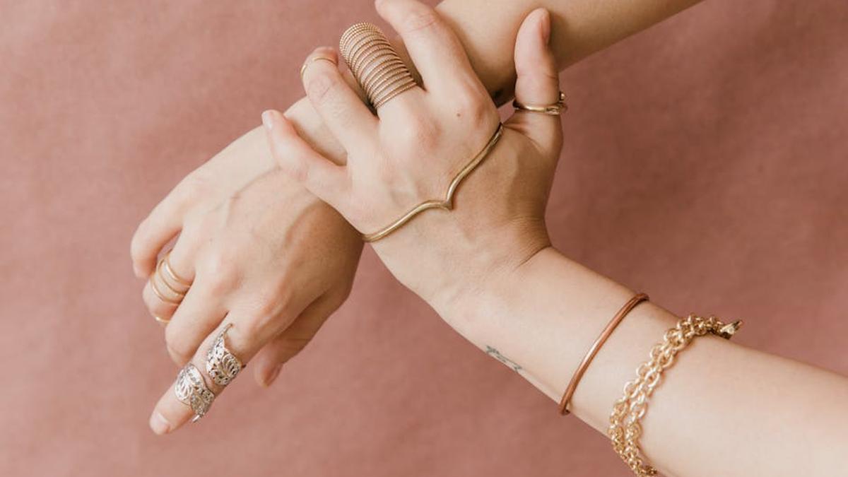 Top Minimalist Gold Stacking Rings for Women in USA (2026) - Product Review