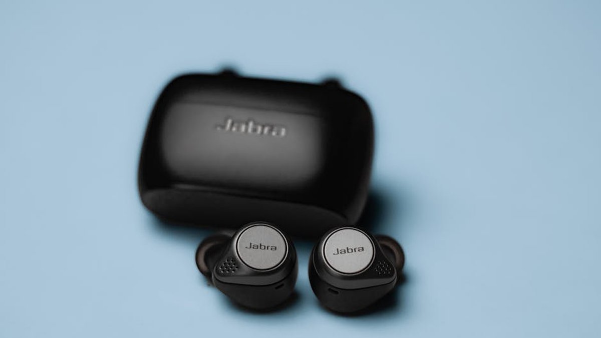 True & Co. True Body Lift vs. Soma Vanishing Back: Finding Your Perfect Wireless Bra For USA Everyday Comfort? - Product Review