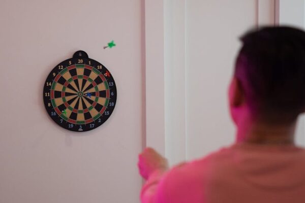 Upgrade Your Aim? FeatherLight 68 Gaming Mouse Review for Competitive US FPS Players - Product Review