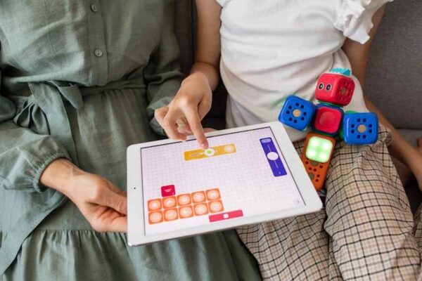 USA Parents Weigh In: Is the Viral Interactive Coding Robot Kit *Really* Worth It for Ages 6-9 STEM Learning? - Product Review