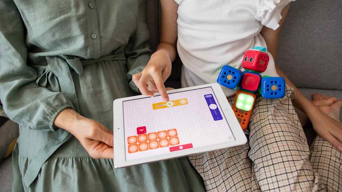 USA Parents Weigh In: Is the Viral Interactive Coding Robot Kit *Really* Worth It for Ages 6-9 STEM Learning? - Product Review