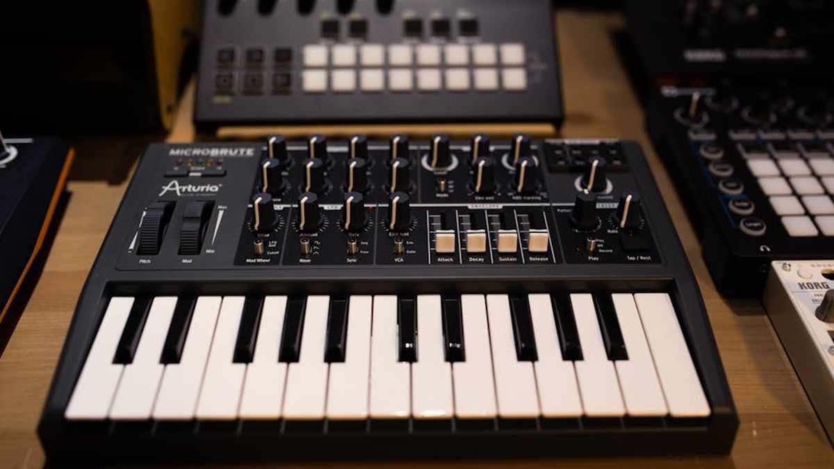 Wooting 60HE vs Razer Huntsman Mini Analog: Which Performance Keyboard Wins for US Competitive Play? - Product Review